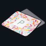Housse Pour Ordinateur Portable Mosaïque de feuilles modernes monogrammes dans Pas<br><div class="desc">Un somptueux tapis de porte pastel personnalisé et coloré avec une mosaïque de feuilles dans les tons orange,  jaune,  turquoise et rose. Fait un merveilleux cadeau.</div>