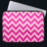 Housse Pour Ordinateur Portable Motif Chevron rose chaud<br><div class="desc">Motif de ZigZag Chevron - rose et rose chaud.</div>