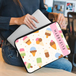 Housse Pour Ordinateur Portable Motif de crème glacée, cône de crème glacée, Votre<br><div class="desc">Joli,  amusant et adorable motif avec des glaces et des arrosages. Un cadeau moderne et tendance,  parfait pour les amateurs de crème glacée dans votre vie. Personnalisez en ajoutant votre nom,  votre pseudonyme,  votre monogramme ou vos initiales.</div>