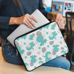 Housse Pour Ordinateur Portable Motif Des Eléphants Bleus, Eléphants Mignons, Étoi<br><div class="desc">Joli,  amusant et adorable motif avec des éléphants bleus,  ballons et étoiles. Un cadeau moderne et tendance,  parfait pour les amoureux d'éléphant dans votre vie.</div>
