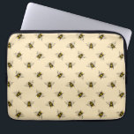 Housse Pour Ordinateur Portable Motif Queen Bee<br><div class="desc">Les motifs vintages d'abeilles au miel sont un moyen amusant et élégant d'ajouter une touche de charme rétro à votre décor maison. Découvrez ce design de style vantage avec un groupe d'abeilles.</div>
