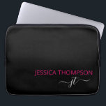 Housse Pour Ordinateur Portable Noir rose chaud moderne Simple Script Monogramme N<br><div class="desc">Customisé nom de script monogrammed et initiales moderne et mignon girly noir et tendance rose chaud. Ajoutez votre nom Portable Sleeve personnalisé et parfait pour le bureau ou l'école.</div>