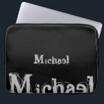 Housse Pour Ordinateur Portable Nom monogramme moderne minimaliste noir blanc lapi<br><div class="desc">Monogramme moderne minimaliste nom noir blanc. Nom personnalisé personnalisable sur une couleur noire.</div>