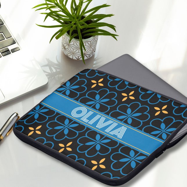 Housse Pour Ordinateur Portable Nom personnalisé Monogramme Méditerranée Portable (Unique Laptop Sleeve with Mediterranean Moroccan Pattern and Your Custom Monogram Name.)