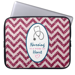 Housse Pour Ordinateur Portable Nursing is a work of Heart Saying w/ Stethoscope