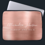 Housse Pour Ordinateur Portable Or rose - Blush Pink Metallo Business<br><div class="desc">Or Rose moderne - Blush Pink Girly Make Up and Hair Beauty Salon Faux Metallic Stainless Elegant Monogramme Promotionnel Portable Bag or Sleeve Promotional (promo) Coque publicitaire. Ce coque informatique professionnel professionnel de classe peut être customisé pour inclure votre nom de signature de script monogrammé et le titre de la...</div>