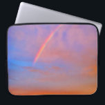 Housse Pour Ordinateur Portable Orange Blue Rainbow Sunset Photo Belle Moderne<br><div class="desc">Tapez dans la lettre monogramme de votre choix et inspirez-vous chaque fois que vous utilisez cette photo sac portable en néoprène d'un arc-en-ciel niché dans un lever de soleil bleu, rose et orange doux. Cette pochette pour ordinateur portable est disponible en trois tailles : 15", 13" et 10". Fait un...</div>