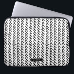 Housse Pour Ordinateur Portable Ordinateur portable Motif Tribal Rustique Noir<br><div class="desc">Sac d'ordinateur portable personnalisé rustique avec motif rustique noir et blanc. Cet objet unique sera parfait comme cadeau.</div>