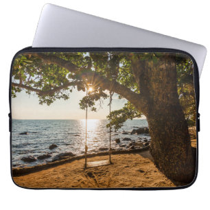 Housse Pour Ordinateur Portable Oscillation sur la plage au coucher du soleil