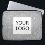 Housse Pour Ordinateur Portable Parties scintillant moderne Argent - Logo sur mesu<br><div class="desc">Silver Moderne et professionnel Faux Parties scintillant et étincelante logo personnalisé promotionnel Portable d'entreprise ou Coque promotionnel pour un cadeau de l'industrie de la beauté. Ce coque peut être customisé pour inclure le logo de votre entreprise ou de votre entreprise.</div>