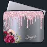 Housse Pour Ordinateur Portable Parties scintillant rose argenté goutte à goutte n<br><div class="desc">Dégustation de parties scintillant rose,  look goutte de peinture sur un faux arrière - plan métallique d'argent. Fleurs bordeaux et or rose. Modèle pour Votre nom. Le nom en or rose est écrit avec un script de style à la main moderne et tendance.</div>