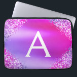 Housse Pour Ordinateur Portable Parties scintillant rose pourpre et monogramme éti<br><div class="desc">Parties scintillant violet et rose Faux et Coque de monogramme élégant à huile métallique étincelante. Ce coque peut être customisé pour inclure votre nom initial et prénom.</div>