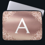 Housse Pour Ordinateur Portable Parties scintillant rose Rose or et Monogramme éti<br><div class="desc">Parties scintillant Rose Rose Gold Faux et Élégant Coque Monogramme Faux Metallic Faux. Ce coque peut être customisé pour inclure votre nom initial et prénom.</div>