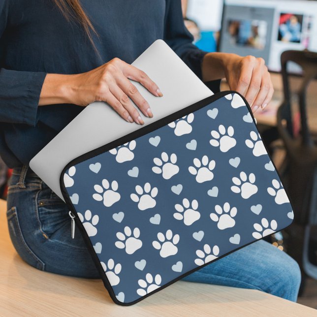 Housse Pour Ordinateur Portable Pattern of paws, Dog paws, White paws, Blue Hearts (Créateur téléchargé)