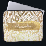 Housse Pour Ordinateur Portable Peau de serpent d'or et blanc avec Parties scintil<br><div class="desc">Peau de Serpent Zèbre Or et Blanc avec Parties scintillant Or Monogramme Nom Coque. Ce coque peut être customisé pour inclure votre prénom.</div>