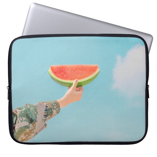 Housse Pour Ordinateur Portable Person holding sliced watermelon (Devant)