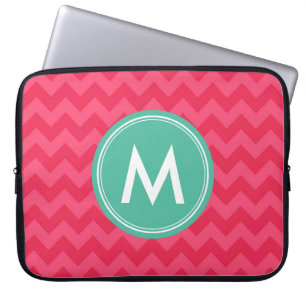 Housse Pour Ordinateur Portable Personnaliser Preppy Chevron en monogramme rose