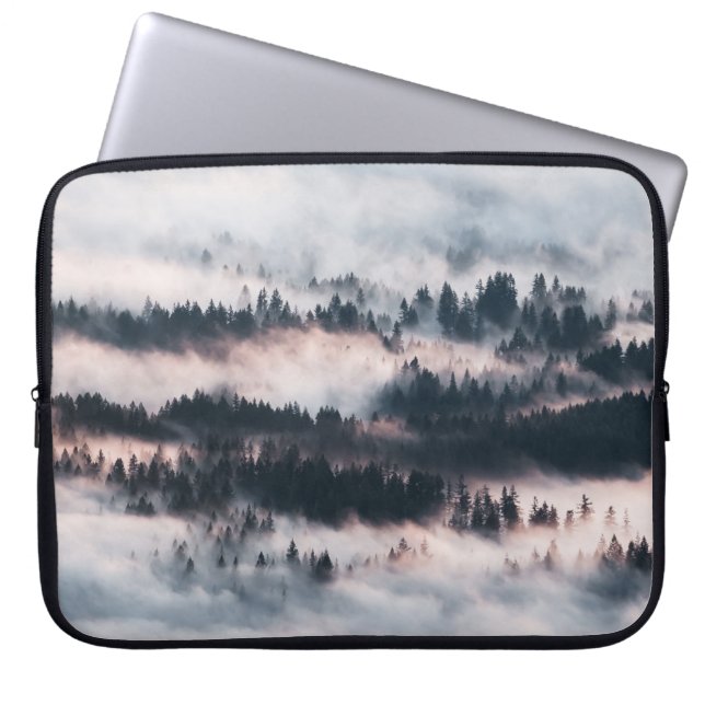HOUSSE POUR ORDINATEUR PORTABLE PINS COUVERTS DE NEIGE (Devant)