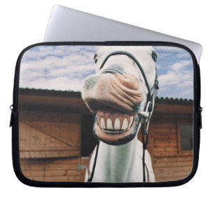 Housse Pour Ordinateur Portable Plan rapproché de cheval avec la bouche ouverte