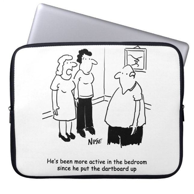 Housse Pour Ordinateur Portable Plus actif dans la chambre. Joueur des fléchettes (Devant)