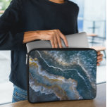 Housse Pour Ordinateur Portable Porte en pierre bleue Look Macro Photographie<br><div class="desc">Cette conception peut être personnalisée en choisissant l'option Modifier la conception. Vous pouvez également transférer sur d'autres objets. Contactez-moi à l'adresse colorflowcreations@gmail.com ou utilisez l'option conversation en haut de la page si vous souhaitez avoir cette conception sur un autre produit ou si vous avez besoin d'aide pour cette conception. Je...</div>