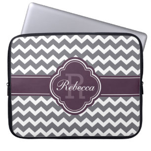 Housse Pour Ordinateur Portable Quatrefoil violet Monogram Grey Chevron Motif