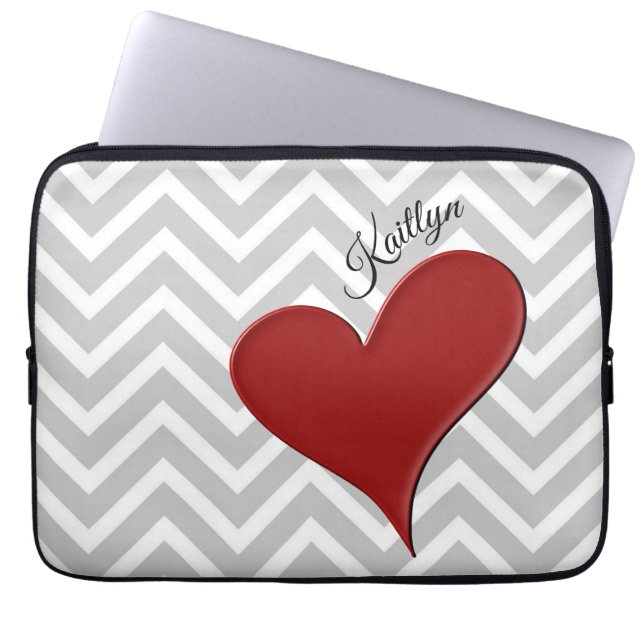 Housse Pour Ordinateur Portable Red Heart on Grey Chevron Stripe avec nom (Devant)