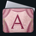 Housse Pour Ordinateur Portable Rideaux rose et bordeaux bleus Nom du monogramme<br><div class="desc">Rideaux Roses et Bourgogne Fille Coque Monogramme étincelant. Ce coque peut être customisé pour inclure votre nom initial et prénom.</div>