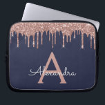 Housse Pour Ordinateur Portable Rose Rose Rose Gold Marine Parties scintillant ble<br><div class="desc">Rose Rose Or et Navy Blue Faux Dripping Moderne et élégante Parties scintillant fille et Coque de Monogramme élégant étincelant. Ce coque peut être customisé pour inclure votre nom initial et prénom.</div>