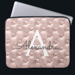 Housse Pour Ordinateur Portable Rougissent le monogramme vintage élégant d'or de<br><div class="desc">Rougissent l'or de rose de rose élégant,  cas vintage de monogramme. Ce cas peut être customisé pour inclure votre initiale et prénom.</div>