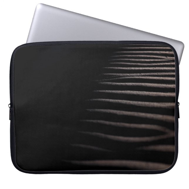 HOUSSE POUR ORDINATEUR PORTABLE SABLE GRIS EN PHOTOGRAPHIE CHIAROSCURO (Devant)