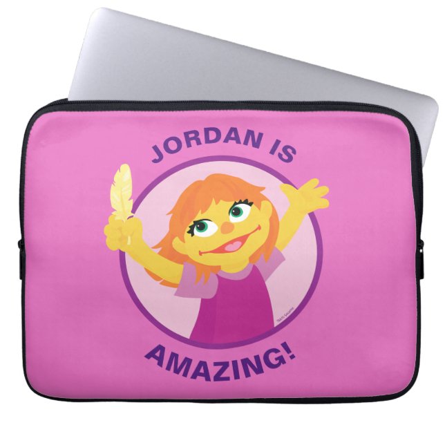 Housse Pour Ordinateur Portable Sesame Street | Julia tenant une plume (Devant)