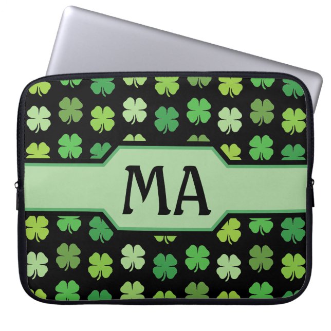 Housse Pour Ordinateur Portable Shamrocks verts avec Initiales Monogrammes (Devant)