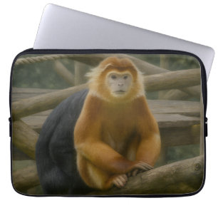 Housse Pour Ordinateur Portable Singe à nez serré dans le refuge des bois