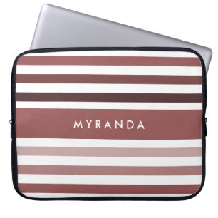 Housse Pour Ordinateur Portable Stripes larges simples et nom dans Brown doux