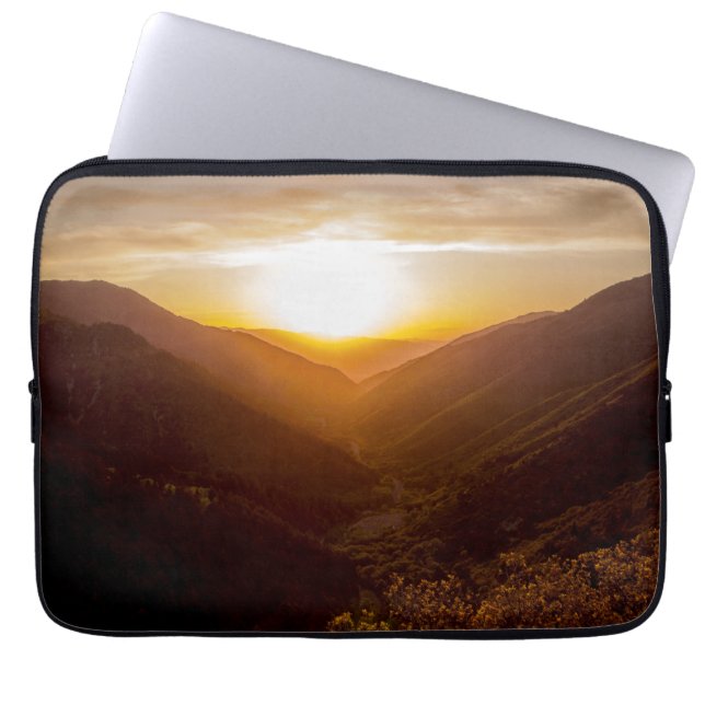 Housse Pour Ordinateur Portable Sunset Over Mountains (Devant)