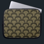 Housse Pour Ordinateur Portable Ventilateur noir et or Posh Deco Motif<br><div class="desc">Ce magnifique motif Art déco est orné d'un ventilateur en or motif contre un arrière - plan noir.</div>