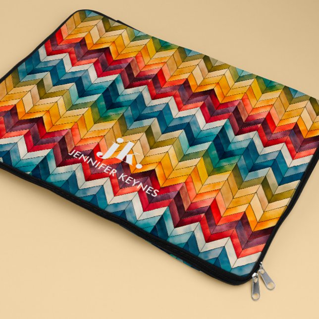 Housse Pour Ordinateur Portable Vintage coloré Chevron Monogram arc-en-ciel (Retro vintage rainbow big bold monogram chevron pattern, Stylish monogrammed gift for girl)