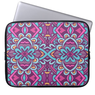 Housse Pour Ordinateur Portable Vintage indien rétro stylisé fleurs et rhombus.