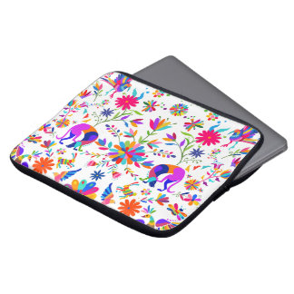 Housse Pour Ordinateur Portable Weims, Rabbits, & Birds Otomi styled pattern 