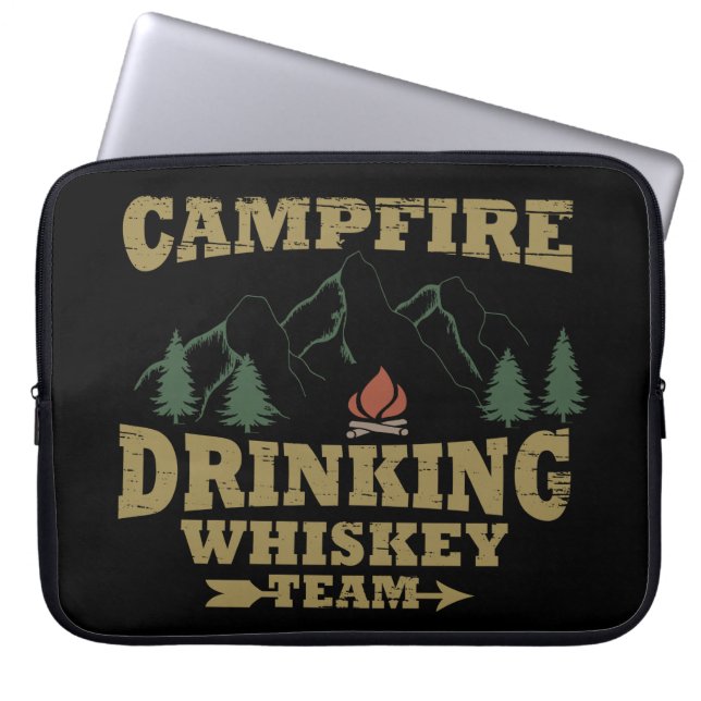 Housse Pour Ordinateur Portable Whiskey cite d'amusants propos de campeurs de camp (Devant)