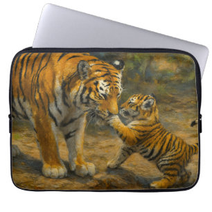 Housse Pour Ordinateur Portable Whispers in the Wild - Tiger and Cub in Forest