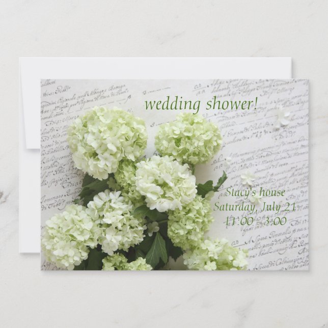hydrangeas blancs sur invitation de douche de mari (Devant)