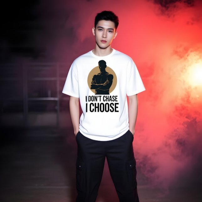 I Don’t Chase Minimalist Men’s T-Shirt (Créateur téléchargé)