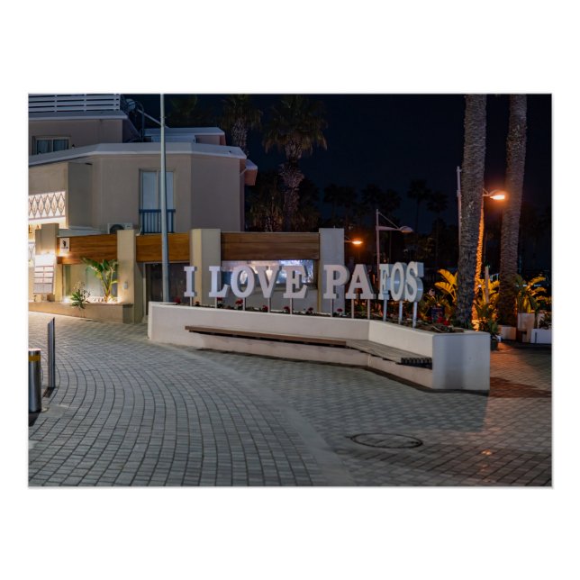 I Love Pafos signe la nuit (Devant)