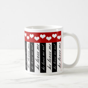 Il M'Aime, Il Ne M'Aime Pas Mug
