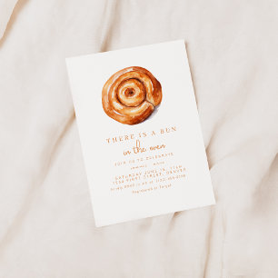 Il Y A Un Bun Dans Le Four Baby shower Invitation
