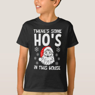 Il y a un T-shirt de Noël à la maison