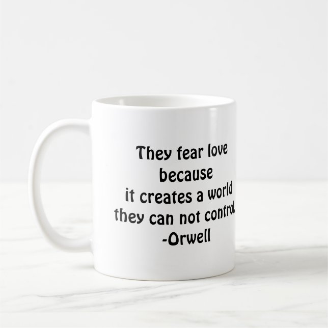 "Ils craignent l'amour" Mug (Gauche)