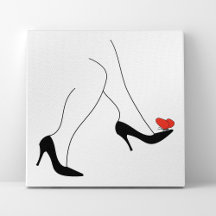 chaussures noires et papillon